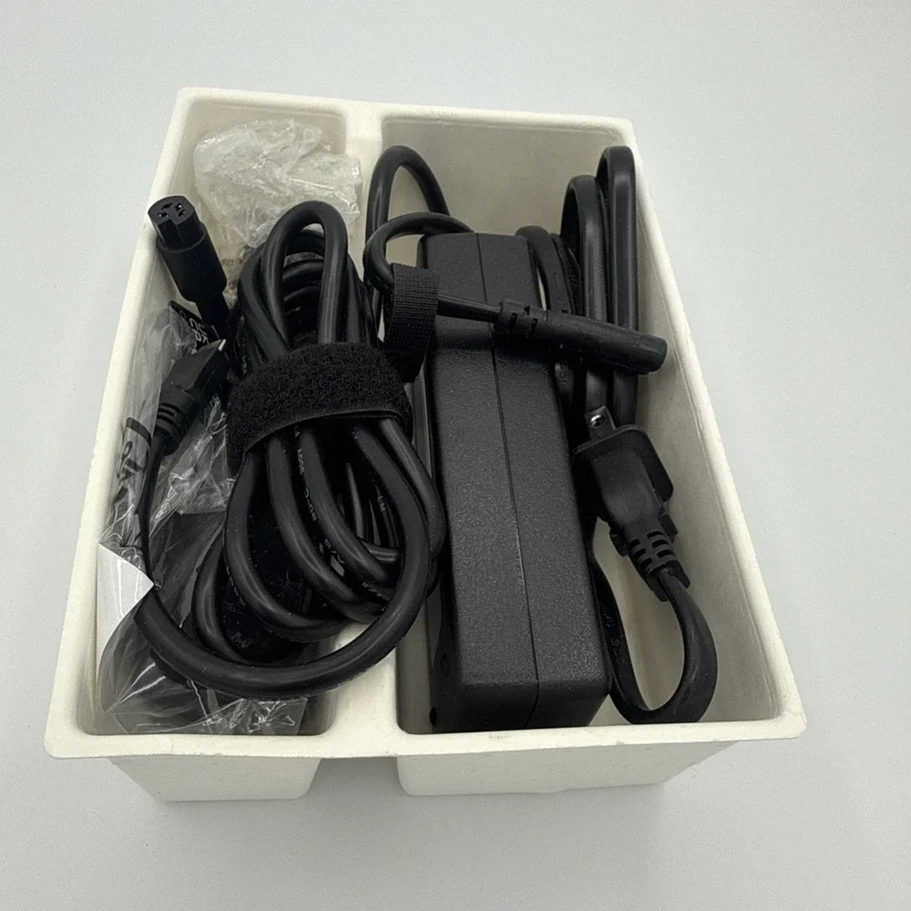 Targus 100W‎ Universal Charger for Most USB-C Laptops - Black, 092636369262